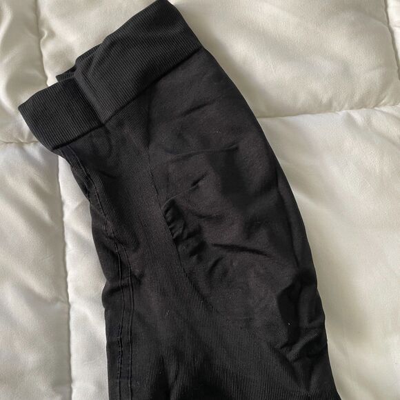 BLANQI Everyday Maternity Belly Support Leggings in Black Size Small - Picture 5 of 6